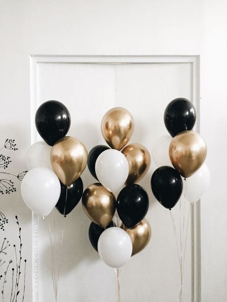 Black Gold and White balloons Bouquet